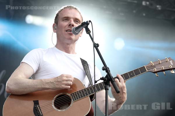 BELLE AND SEBASTIAN - 2013-08-23 - SAINT CLOUD - Domaine National - Grande Scene - 